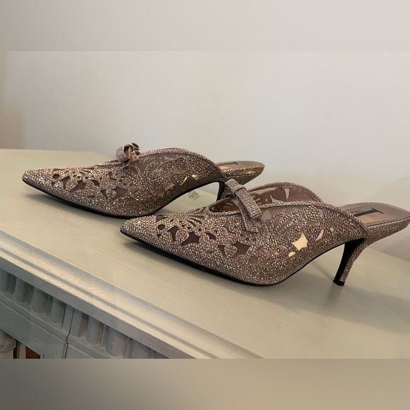 Gorgeous Fancy J Renee Cinderella Shoes! - Picture 9 of 12